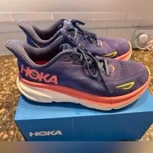Hoka Clifton 9